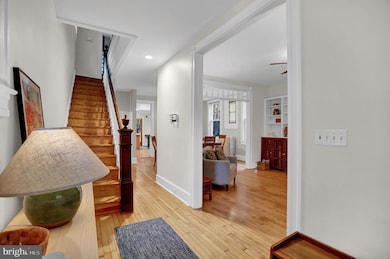 725 Saint Johns Rd, Baltimore, MD 21210 - photo 4