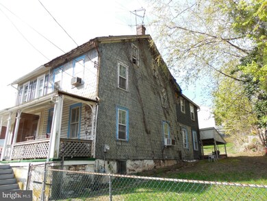 340 S Main St, Spring City, PA 19475 - photo 2