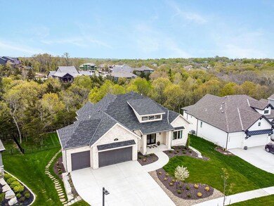 9438 Marion St, Lenexa, KS 66220 - photo 2