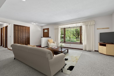 South St W 220 - Virtual Staging-1