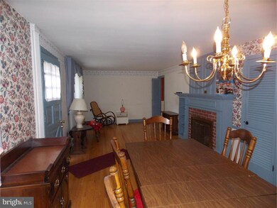 1812 Carson Dr, Norristown, PA 19403 - photo 3