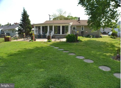 8529 Creek Rd, Pasadena, MD 21122 - photo 2