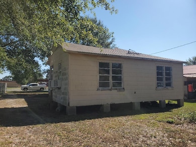 Exterior back corner