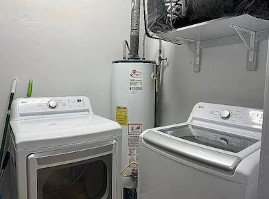 371 S College St, Grenada, MS 38901 - photo 2