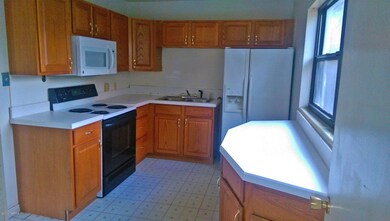 10584 Dove Ln, Jacksonville, FL 32218 - photo 4