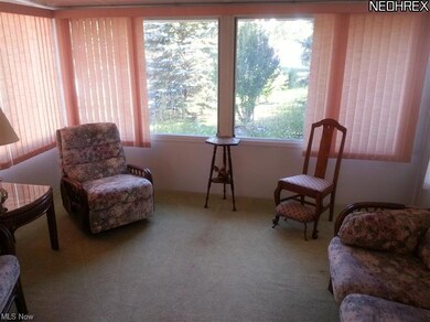 Three season porch