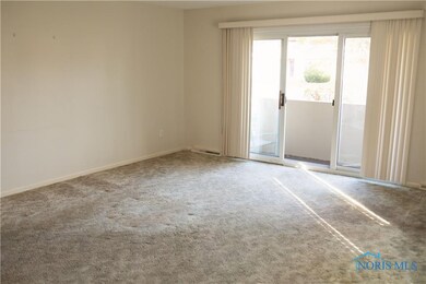 5421 Cresthaven Ln, Toledo, OH 43614 - photo 3