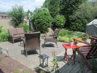 FRONT COURTYARD