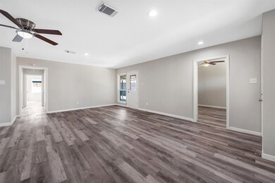 11638 Kirkhollow Dr, Houston, TX 77089 - photo 6