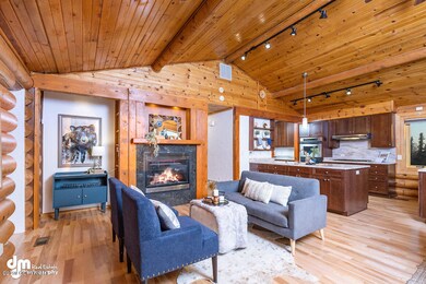 Living Room 20190926-DW-6444-SMALL