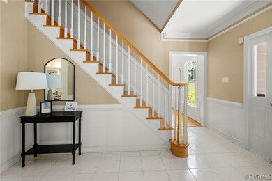 Tiled entrance foyer