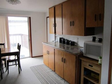 1327 Lakeview Ave, Klamath Falls, OR 97601 - photo 3