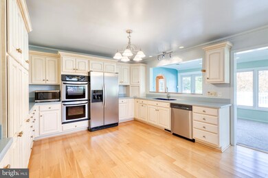 602 Hampton Ln, Towson, MD 21286 - photo 3