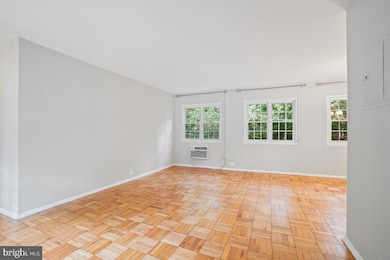 1640 Fitzgerald Ln, Alexandria, VA 22302 - photo 6