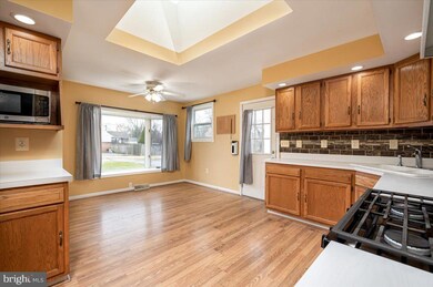 801 Martin Rd, Essex, MD 21221 - photo 2