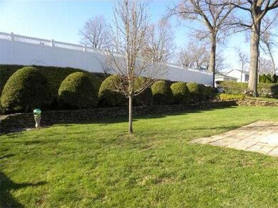 407 State St, Ludlow, MA 01056 - photo 5