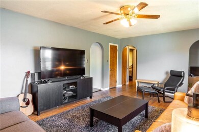 1205 E 26th St, Muncie, IN 47302 - photo 3