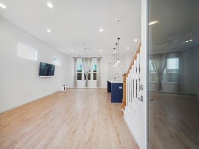 8934 Knoll Villas St, Houston, TX 77080 - photo 3