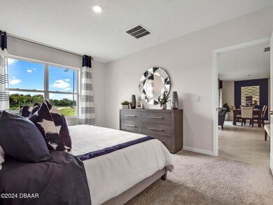 2 cali_master bed_oak leaf