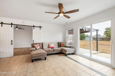 312 Dayrell Dr, Hubert, NC 28539 - photo 4