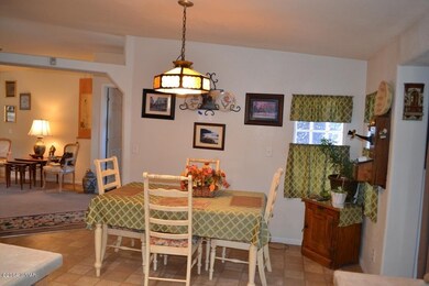 Eat In Area in Kitchen