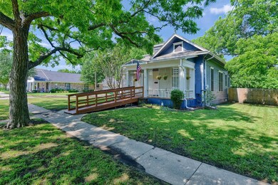 317 S Clements St, Gainesville, TX 76240 - photo 5