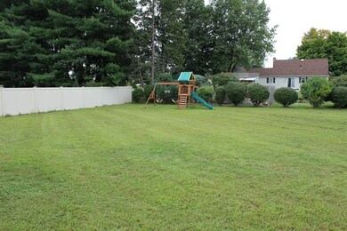 49 Montague St, Turners Falls, MA 01376 - photo 4