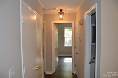 645 W Sharpe St, Statesville, NC 28677 - photo 6