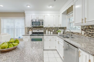 100 S Knightsbridge Ct, Goose Creek, SC 29445 - photo 2