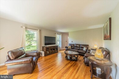 53 Willow Run Ln, Belle Mead, NJ 08502 - photo 4