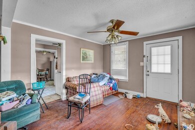 805 Howe St, McComb, MS 39648 - photo 4