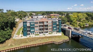 4-web-or-mls-80 Washington St Manistee,