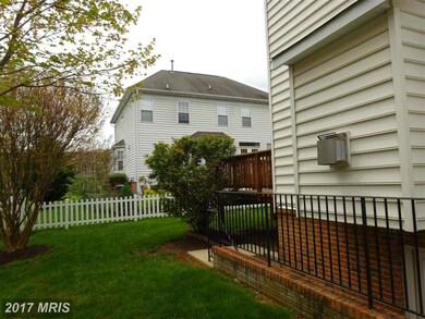 8233 Electric Ave, Vienna, VA 22182 - photo 2