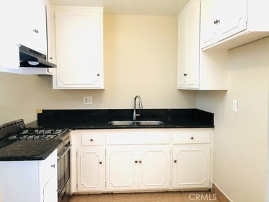 888 N Palm Ave unit 7, Upland, CA 91786 - photo 4