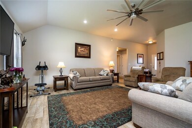 8004 Overland Rd, Siloam Springs, AR 72761 - photo 6