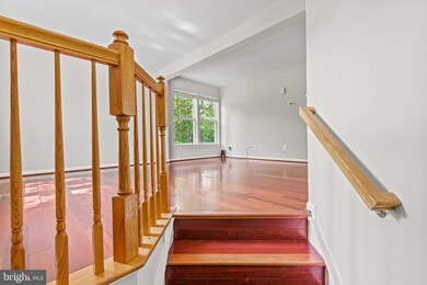 10301 Butternut Cir, Manassas, VA 20110 - photo 4