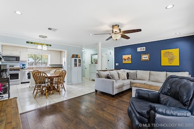 3824 S Jamestown Ave, Tulsa, OK 74135 - photo 7