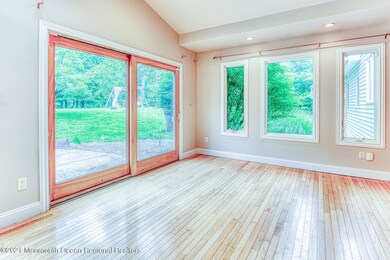 10 Forge Ct, Marlboro, NJ 07746 - photo 5