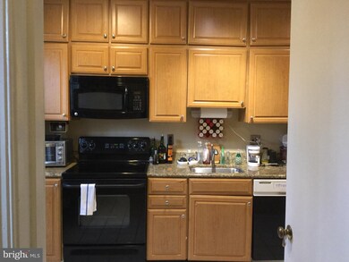 3543 Hamlet Place, Chevy Chase, MD 20815 - photo 4