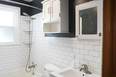 525 N Bath Ave, Waynesboro, VA 22980 - photo 2