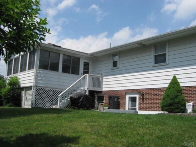 123 Cumberland Ave, Tamaqua, PA 18252 - photo 2