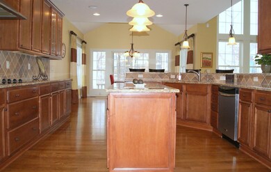 10010 Macdonald Dr, Dublin, OH 43017 - photo 5