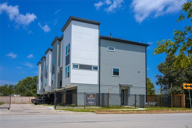 6730 Peerless St unit A, Houston, TX 77021 - photo 2