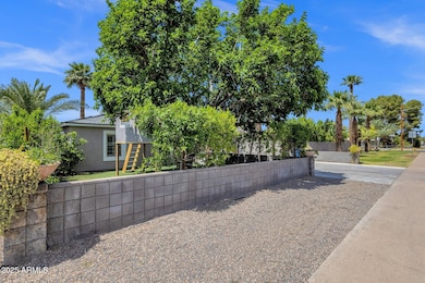 1-web-or-mls-4216-n-20th-st
