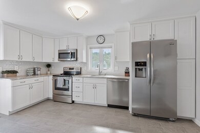 35 Charles St, Dracut, MA 01826 - photo 2