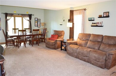 4021 Chipper Rd, Columbus, IN 47203 - photo 3