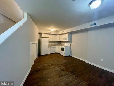 4442 Cresson St unit D, Philadelphia, PA 19127 - photo 2