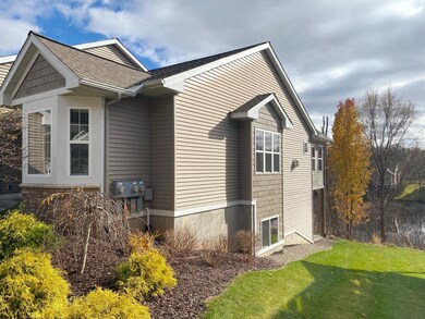 Waterfront end unit!