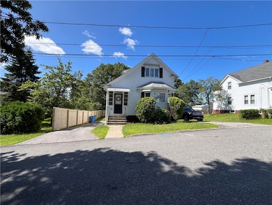 16 Winthrop St, Cranston, RI 02910 - photo 2