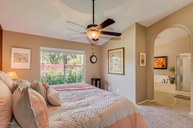 60 S Twelve Oaks Blvd, Chandler, AZ 85226 - photo 4